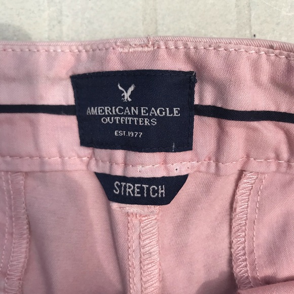 American Eagle Midi Shorts Pink - Picture 3 of 4
